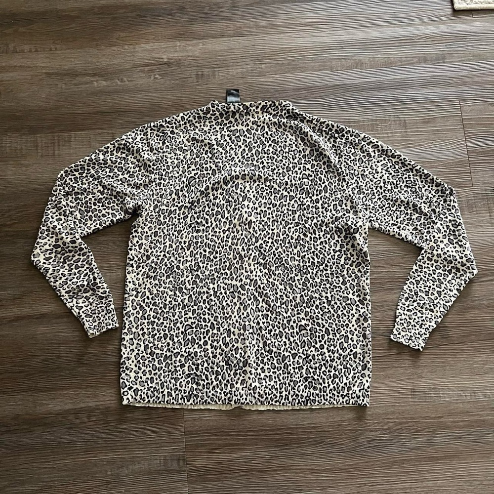 Liz Claiborne Women 90s Y2K Leopard Print Sweater Cardigan 100% Silk Size M - Picture 2 of 4